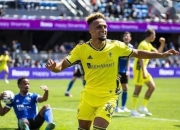 比利亚雷亚尔主场迎战强敌，斩获一胜为目标