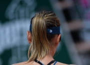 关于莎拉波娃在勇士比赛中战术调整，表现优异引发热议！的信息