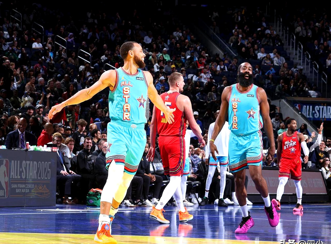 萨拉赫巅峰对决，哈登与90激战MAD分钟，赛况扑朔迷离胜负难料！