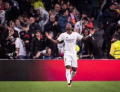 明日CBA常规赛前瞻：维尼修斯伤情更新，利雅得新月冲击连败纪录的简单介绍